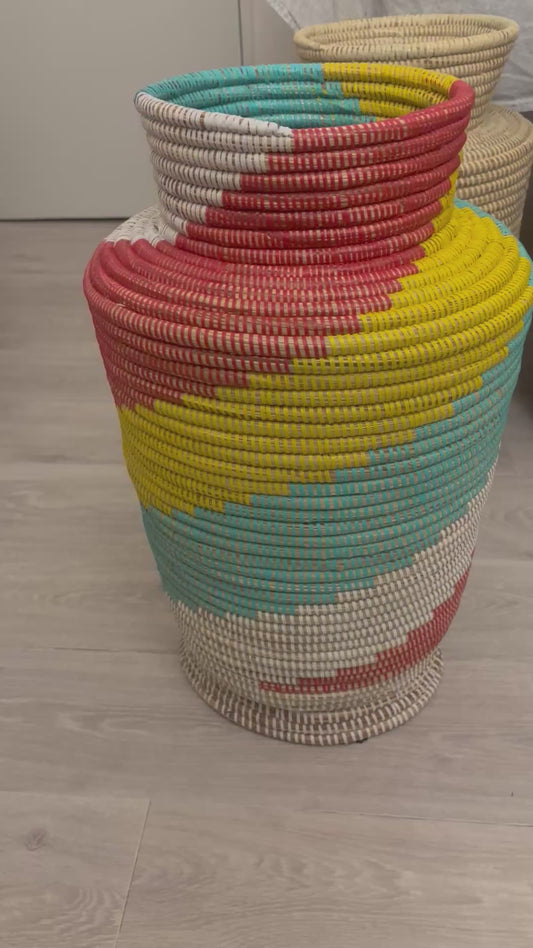 Pot de Fleurs Artisanal Sénégalais – Multicolore
