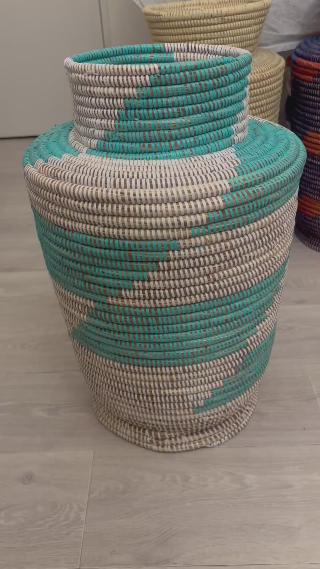 Pot de fleurs bleu blanc